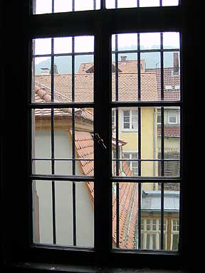 �w���S����̌i�F