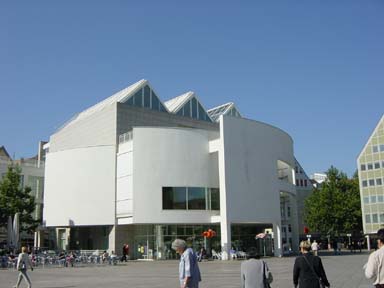 ���`���[�h�}�C���[�݌v�̃V�e�B�n�E�X