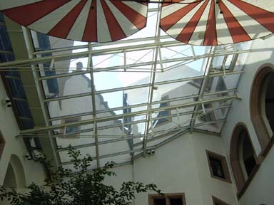 �s�������փz�[���A����ɃK���X�̉����������Ă��܂���