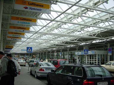 �~�����w����`